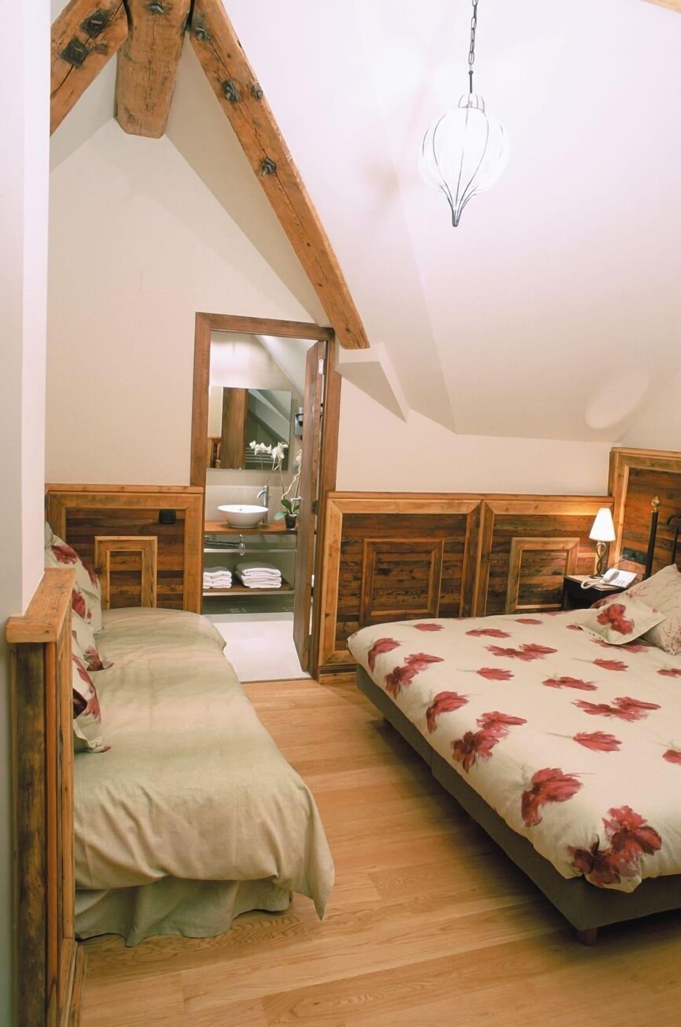 Hotel Sant Roc Solsona Esterno foto
